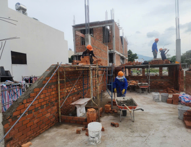 Xây dựng phần thô tại Bình Tân